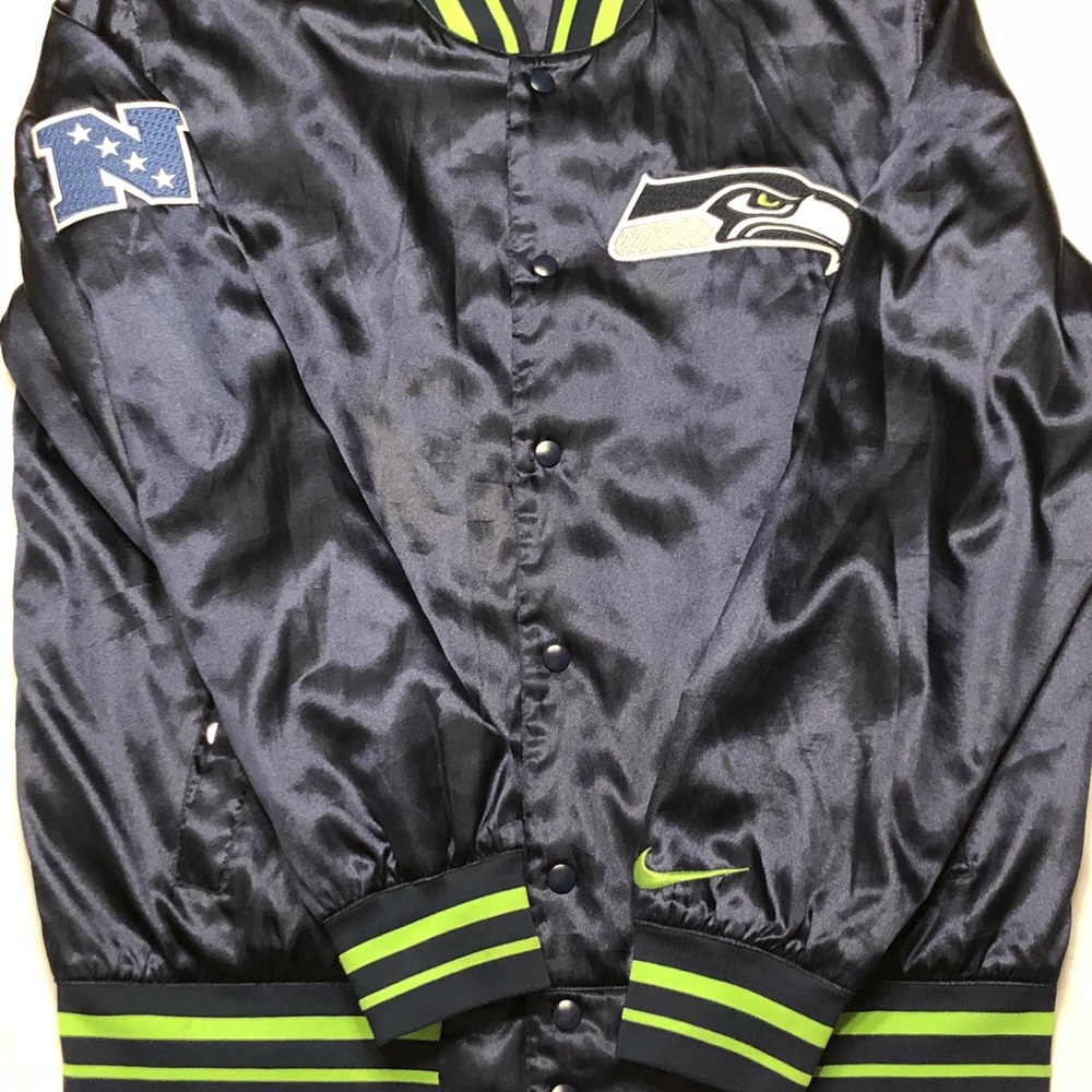 Seahwalks iconic satin bomber jacket